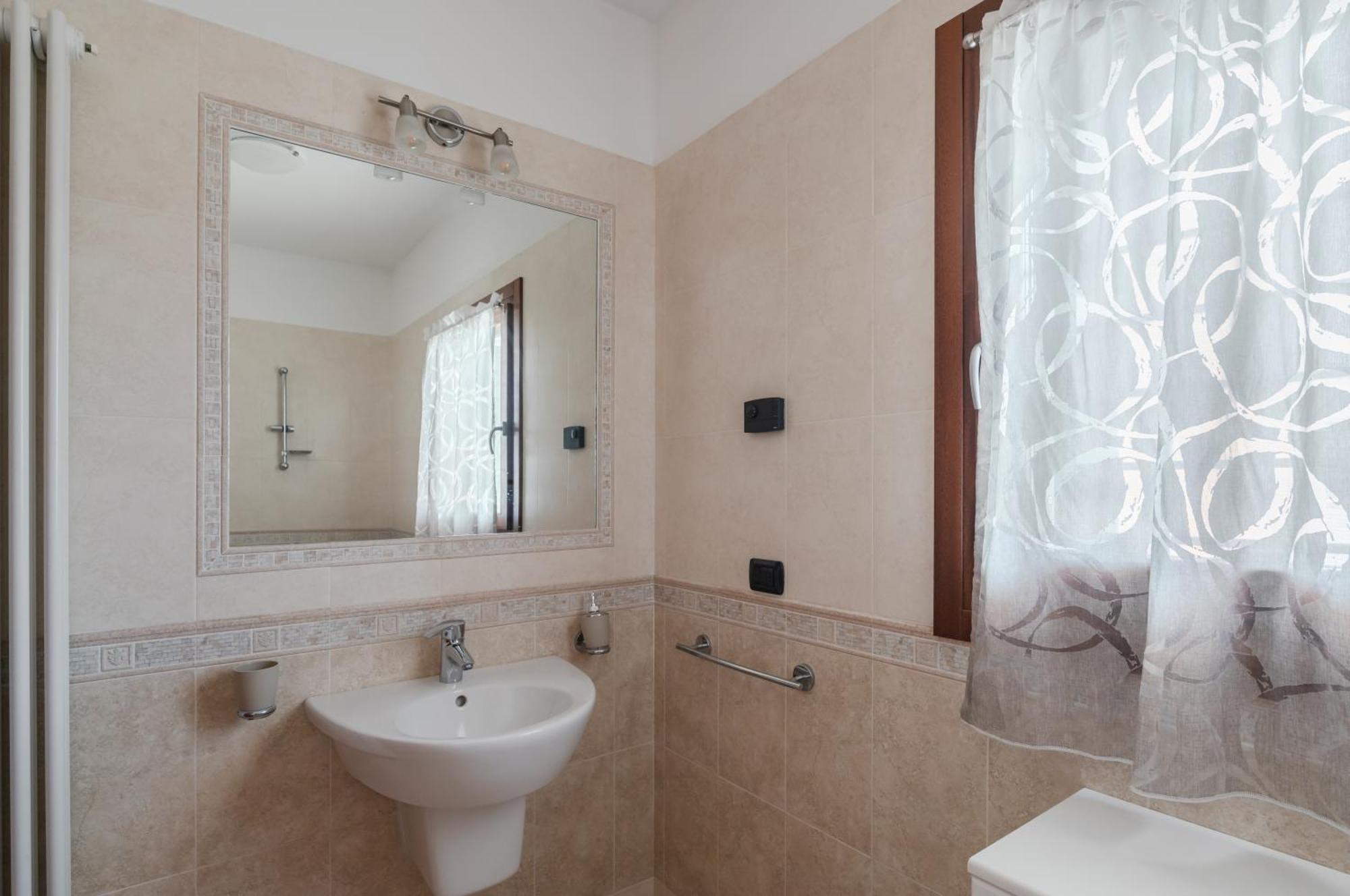 Sweety Kalimera House With Private Parking&Garden! Абано Терме Екстериор снимка