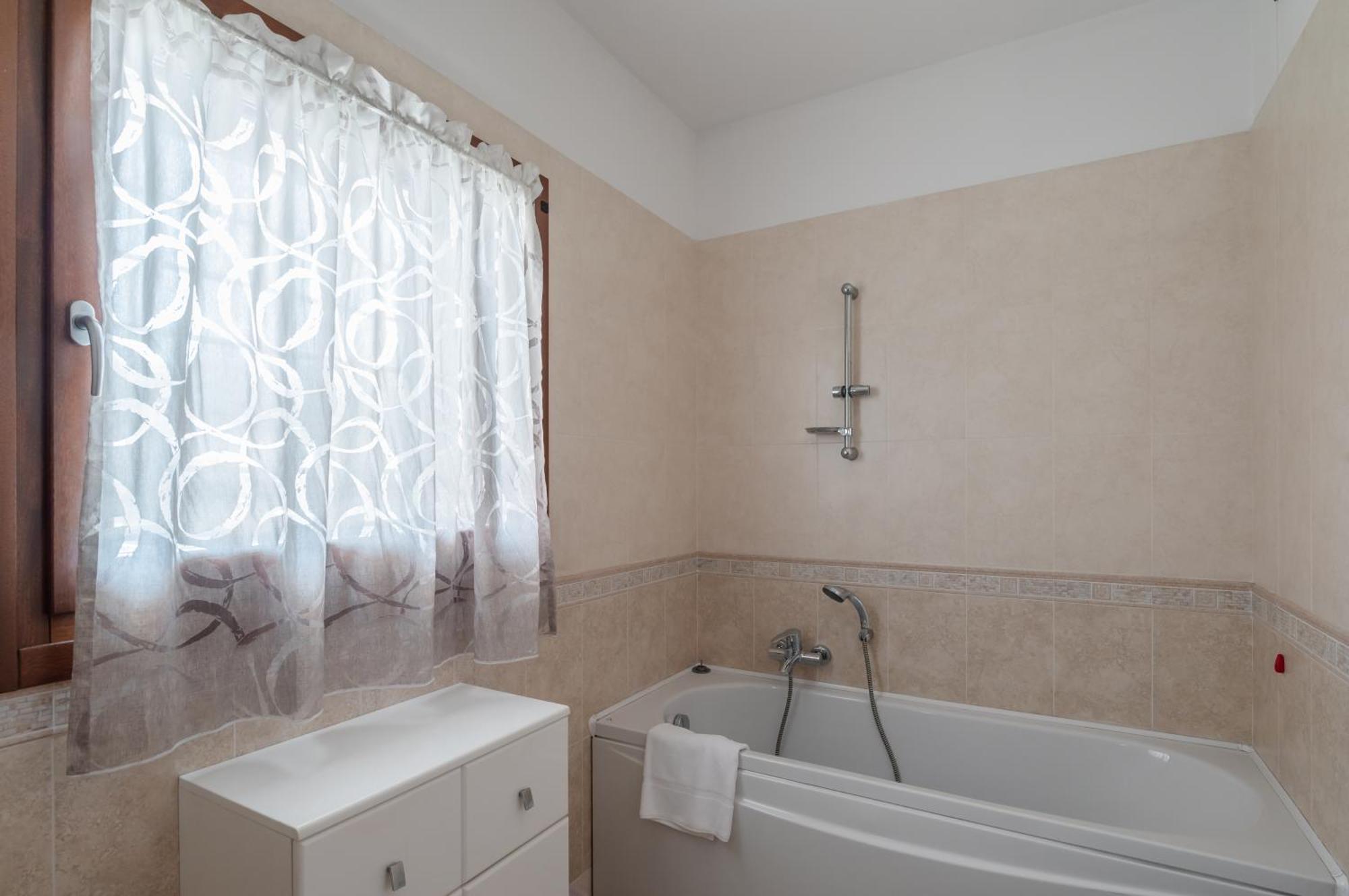Sweety Kalimera House With Private Parking&Garden! Абано Терме Екстериор снимка